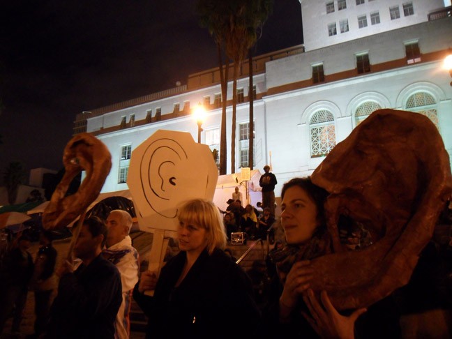ARLA ear strengthening at Occupy LA (Photo credit: Carol Cheh)