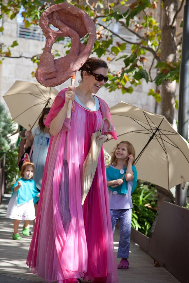 ARLA: Resonate! Receive, the Getty Museum, Los Angeles, CA (photo credit: Jean-Paul Leonard)